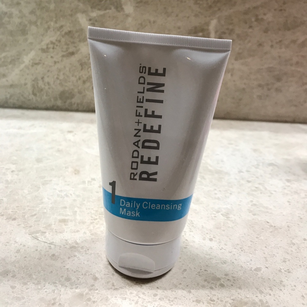 Rodan + Fields redefine daily cleansing mask